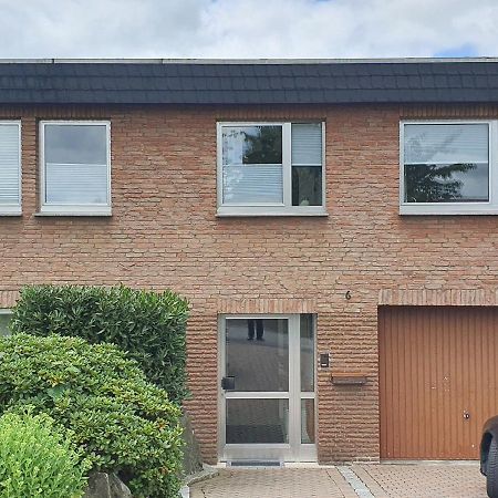 Ferienwohnungen Am Finkenweg 베슈트비크 외부 사진